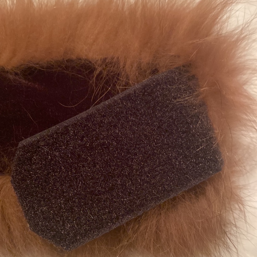Fur hat - Picture 3 of 3